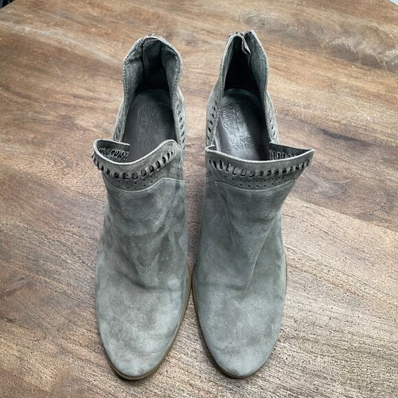 Vince Camuto Ankle Boots Bootie Women's size 9 Gray Heel Leather - Picture 3 of 10